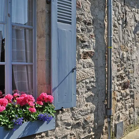 L'appartement, L'ancienne Maison Du Notaire Najac